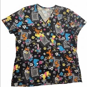 Disney Winnie Let’s be Friends! Scrub top woman’s XL